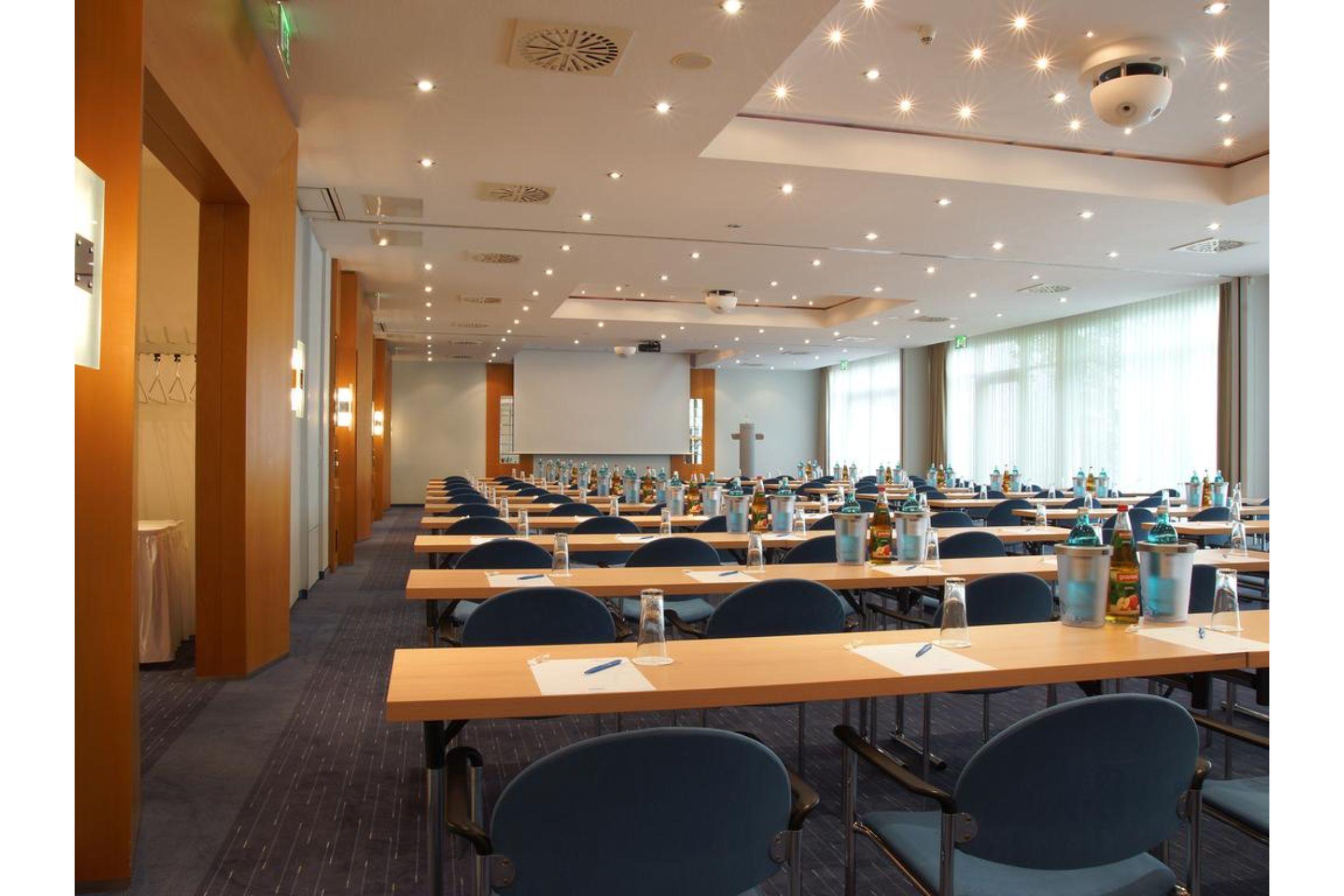 Atlanta Hotel Leipzig Grosspoesna Ngoại thất bức ảnh